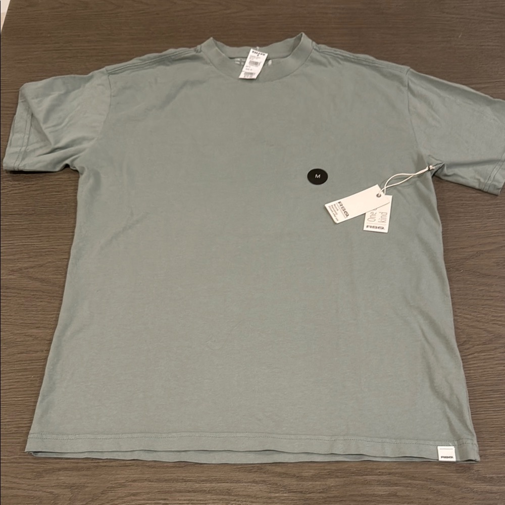 Men's Gray T-Shirt